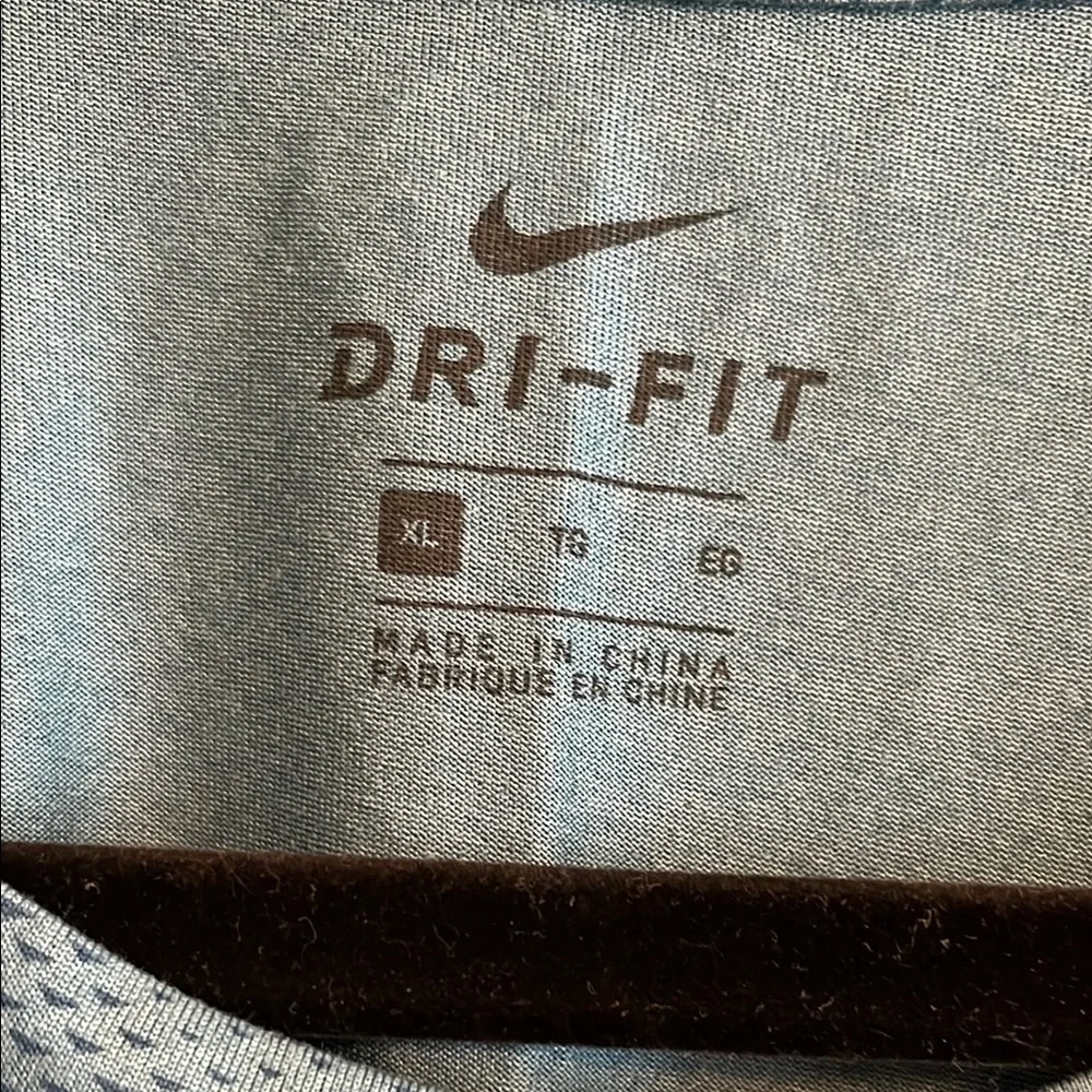 Lot of 2 Nike Dri fit men’s XL tee - Picture 2 of 8
